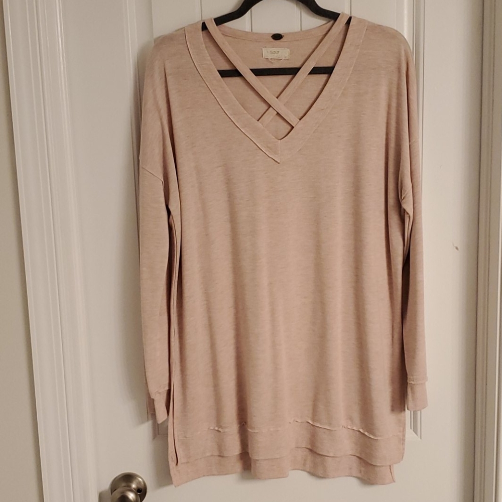 Cupio cross front tunic size L